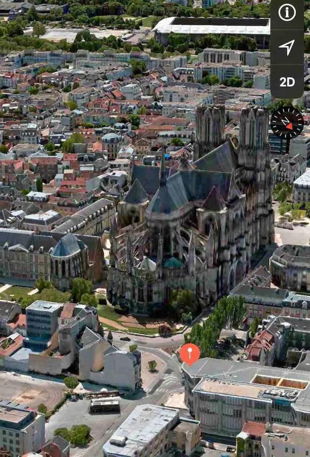 Apartmán Loft Des Sacres - Vue Unique Sur La Cathedrale Remeš Exteriér fotografie