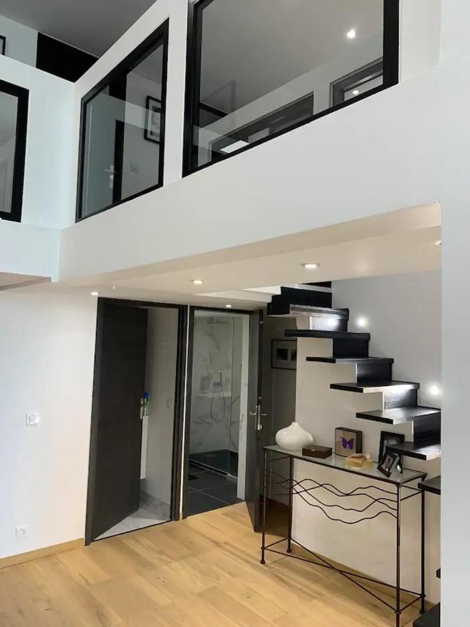 Apartmán Loft Des Sacres - Vue Unique Sur La Cathedrale Remeš Exteriér fotografie
